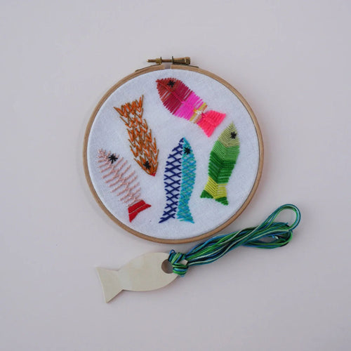 05 Fishes/Stitches